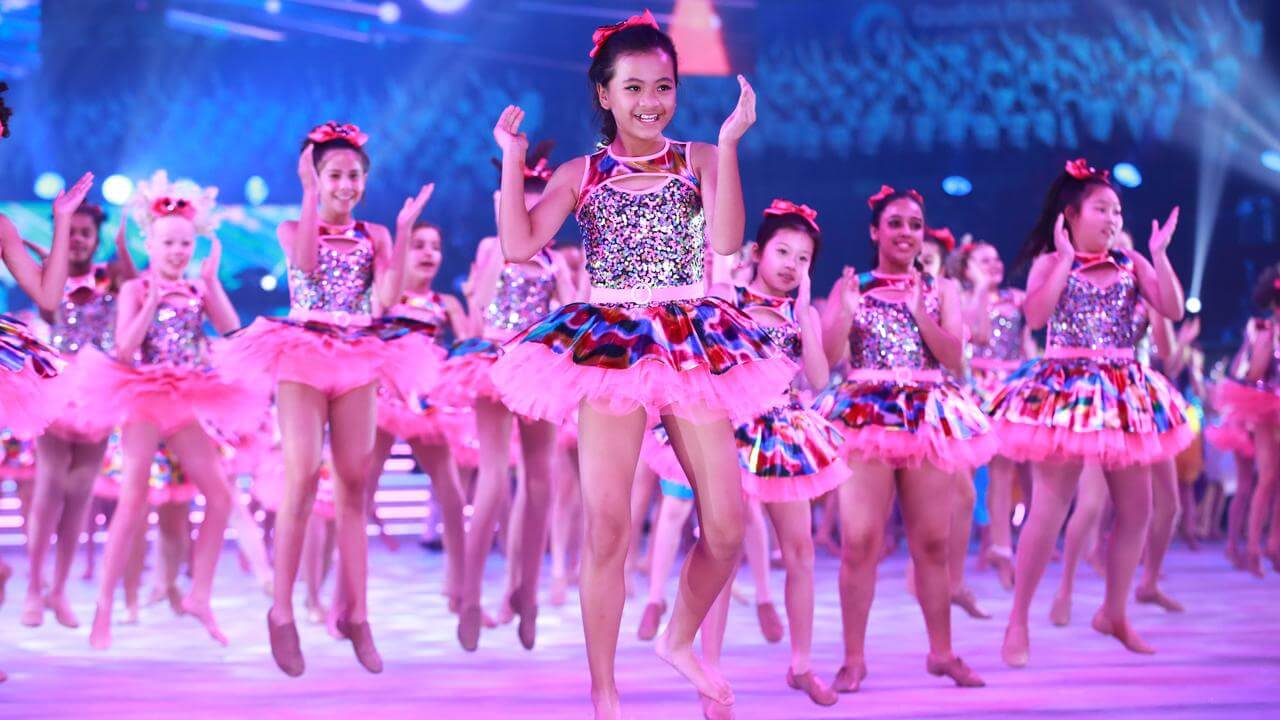 Primary school kids dancing on stage at Schools Spectacular in Sydney